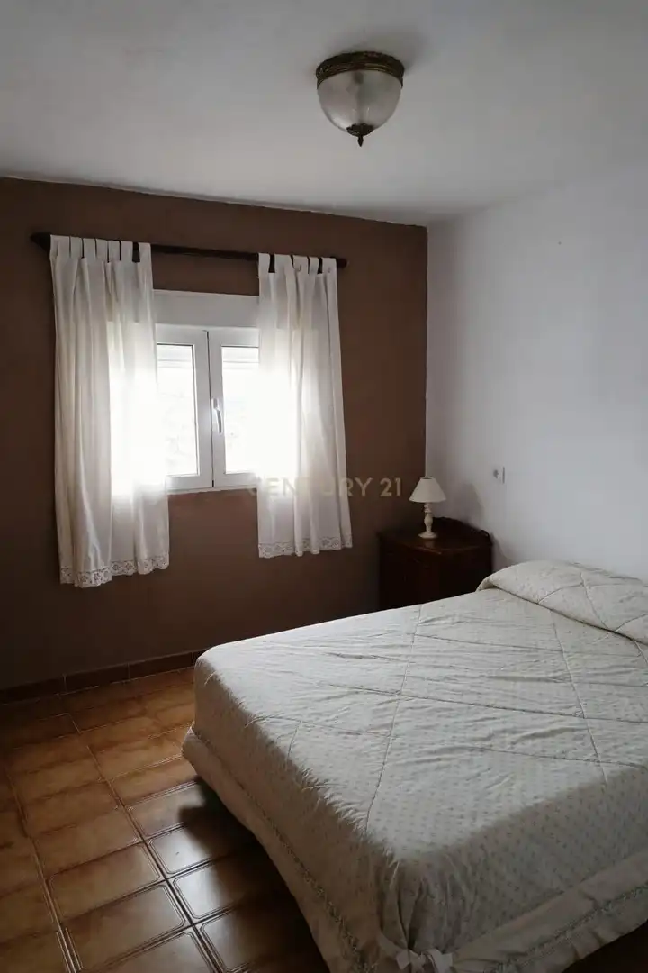 Habitación de Casa adosada en venta en Herrera de Alcántara con Trastero