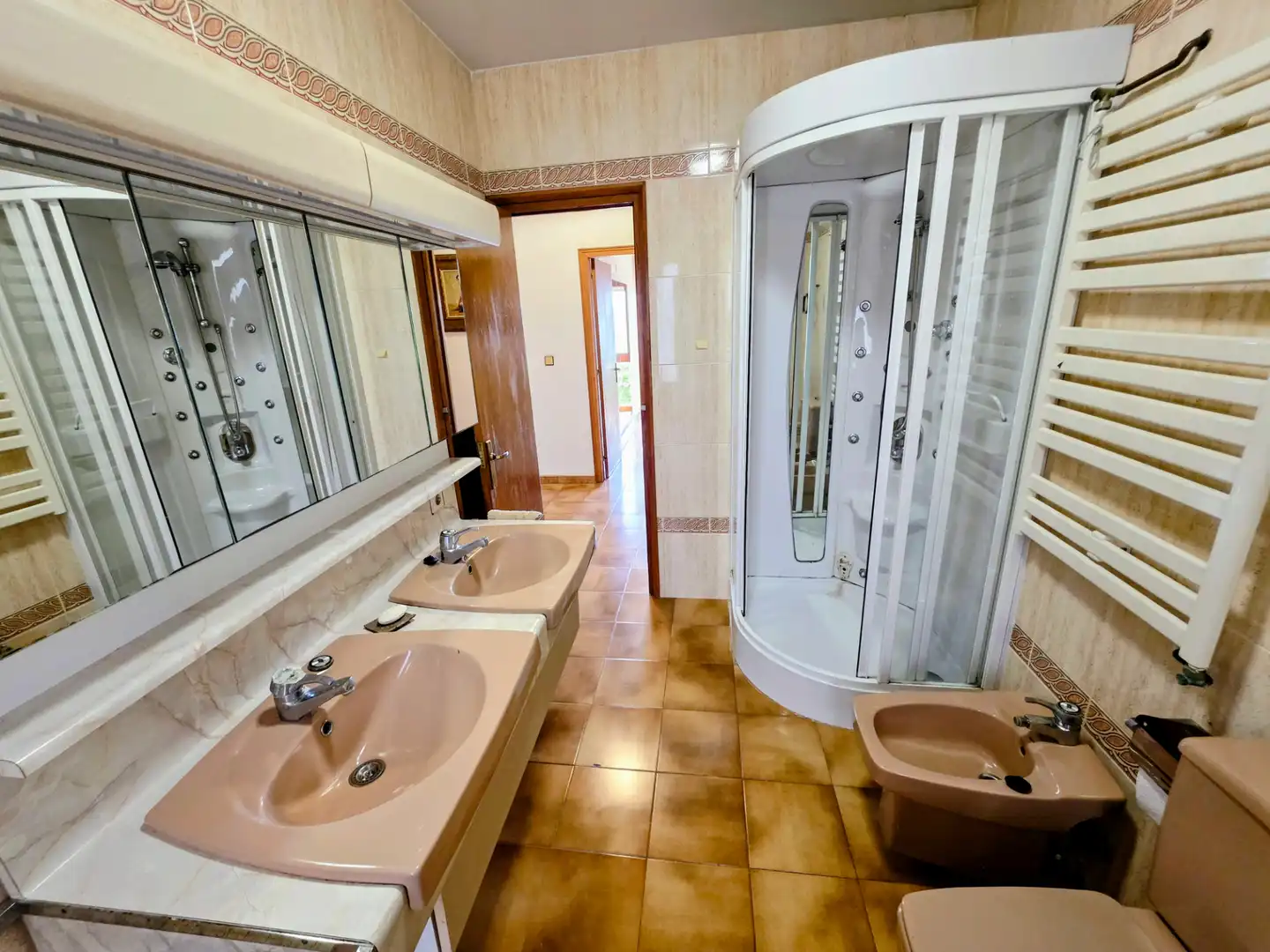 Baño de Casa o chalet en venta en Sant Cugat Sesgarrigues con Calefacción, Terraza y Amueblado