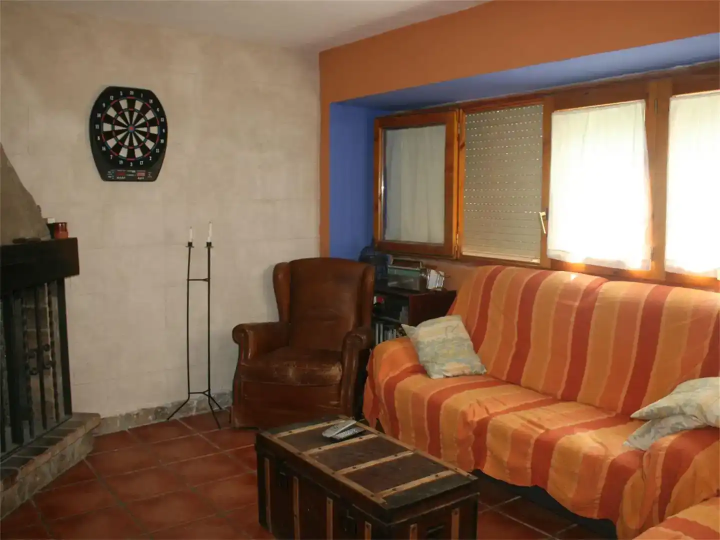 Sala d'estar de Casa adosada en venda en Estadilla