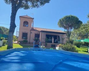 Jardí de Finca rústica en venda en Beas amb Terrassa i Piscina