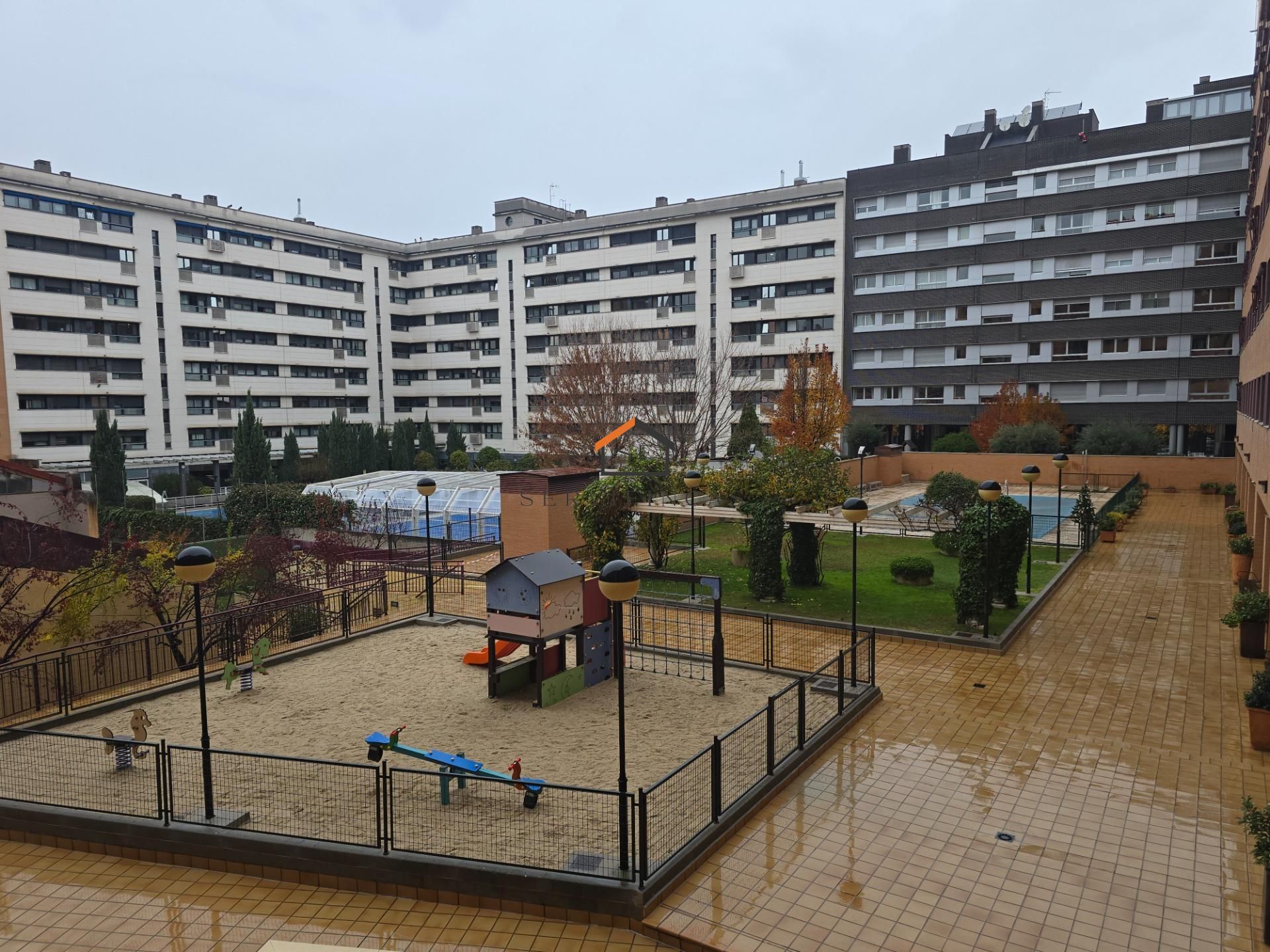 Aparcament de Pis de lloguer en  Madrid Capital amb Aire condicionat, Calefacció i Traster