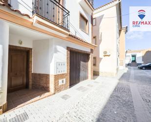 Vista exterior de Casa adosada en venda en Zújar amb Aire condicionat, Calefacció i Terrassa