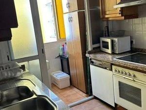 Cocina de Piso de alquiler en  Sevilla Capital con Aire acondicionado y Amueblado