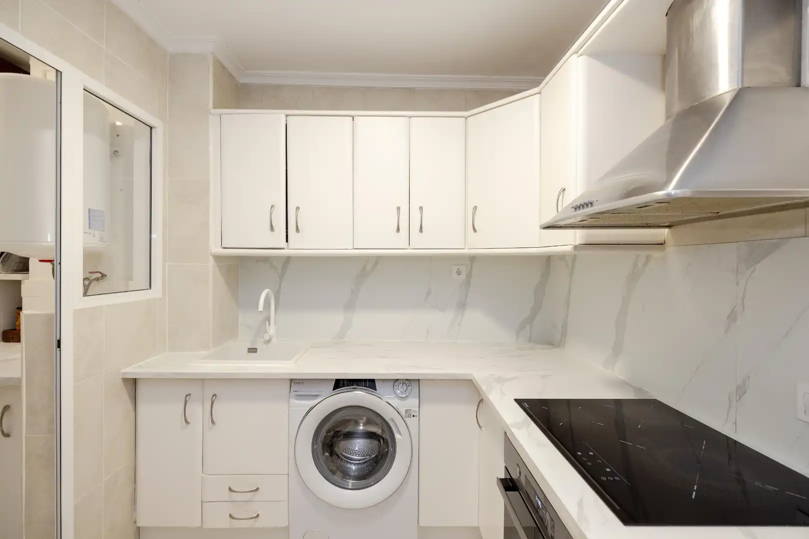 Cocina de Planta baja en venta en Marbella con Terraza y Piscina comunitaria