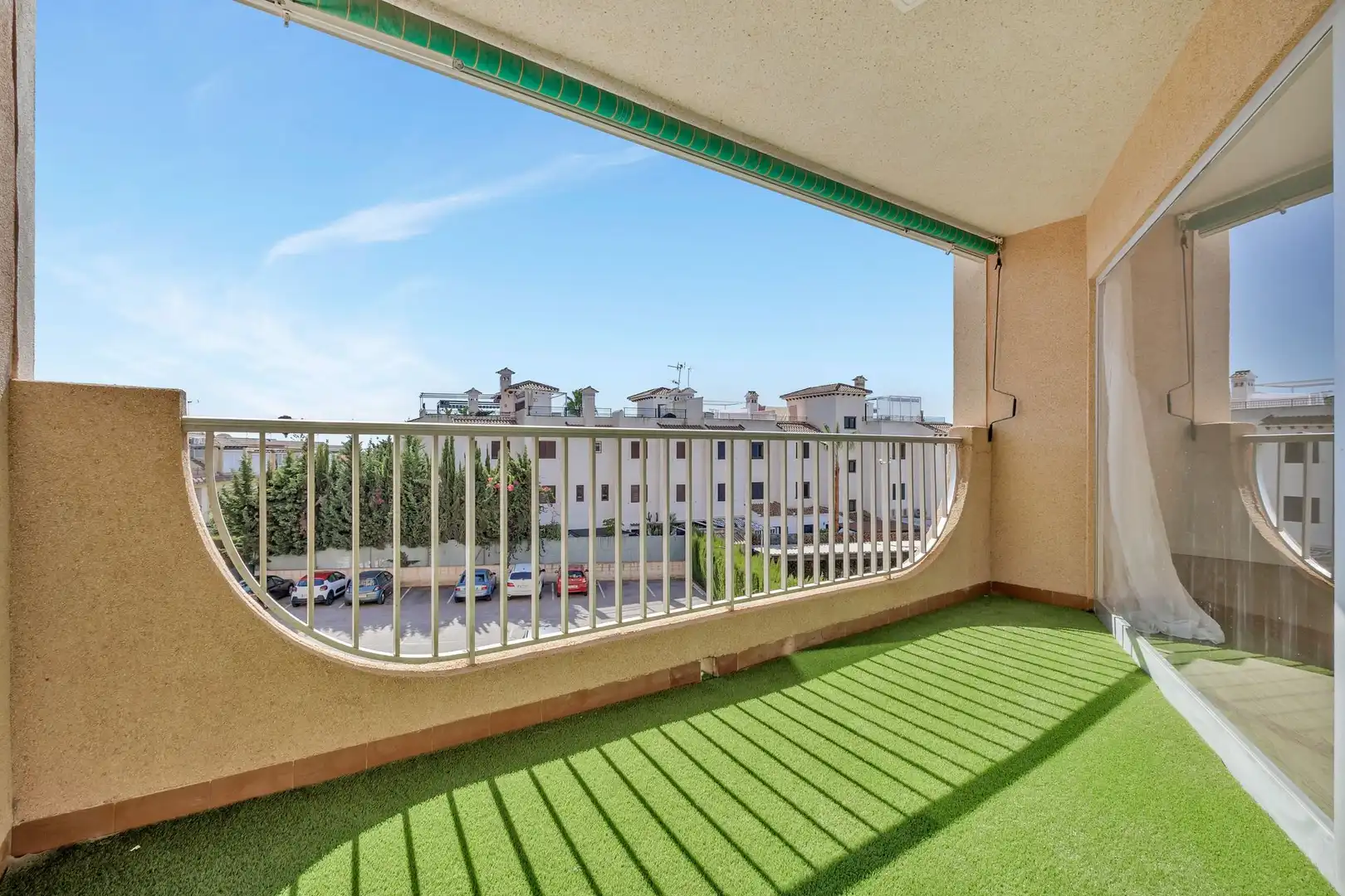 Apartamento con piscina en venta en La Zenia, imagen 2