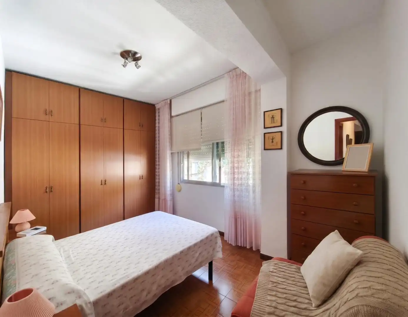 Bedroom of Flat for sale in Eslida  with Air Conditioner