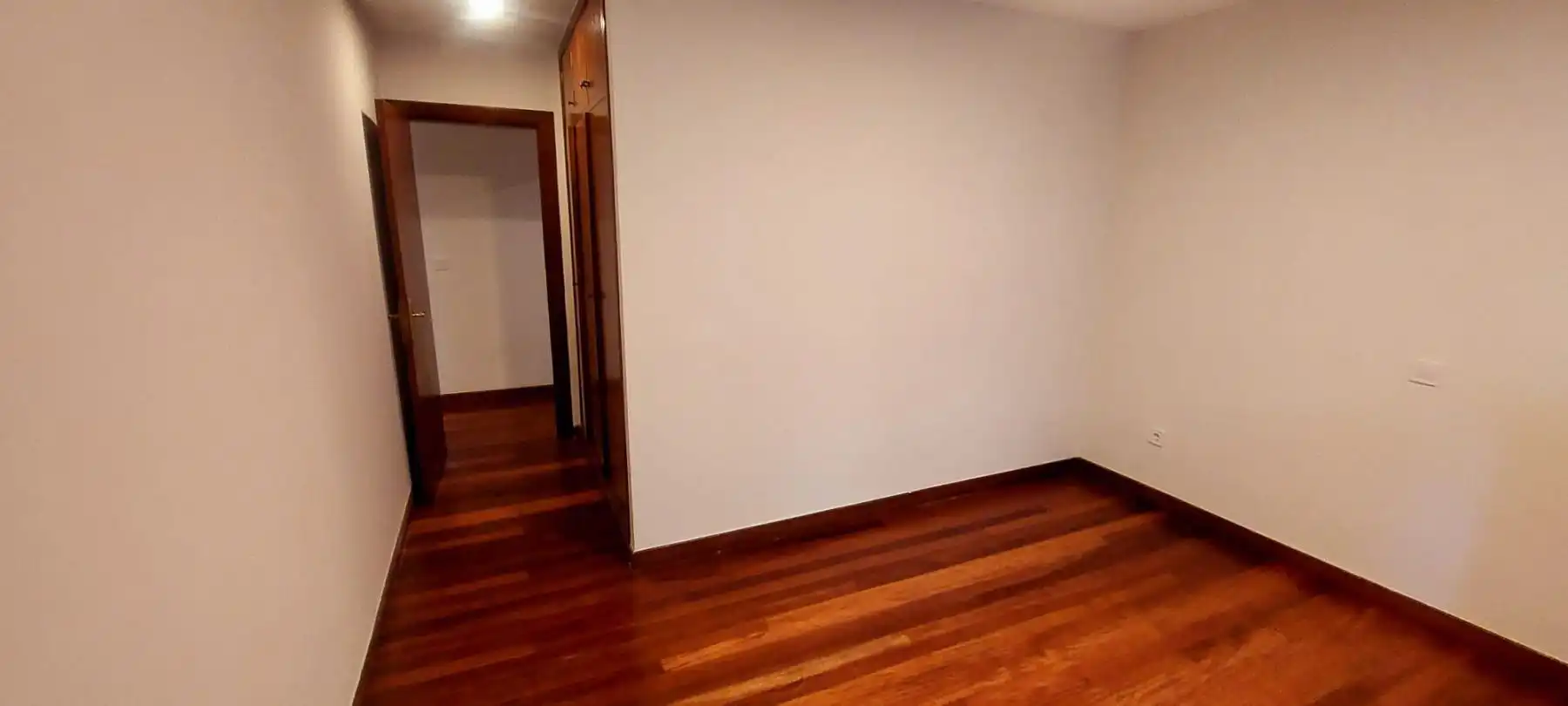 Schlafzimmer von Maisonette zum Verkauf in Santander mit Heizung und Abstellraum