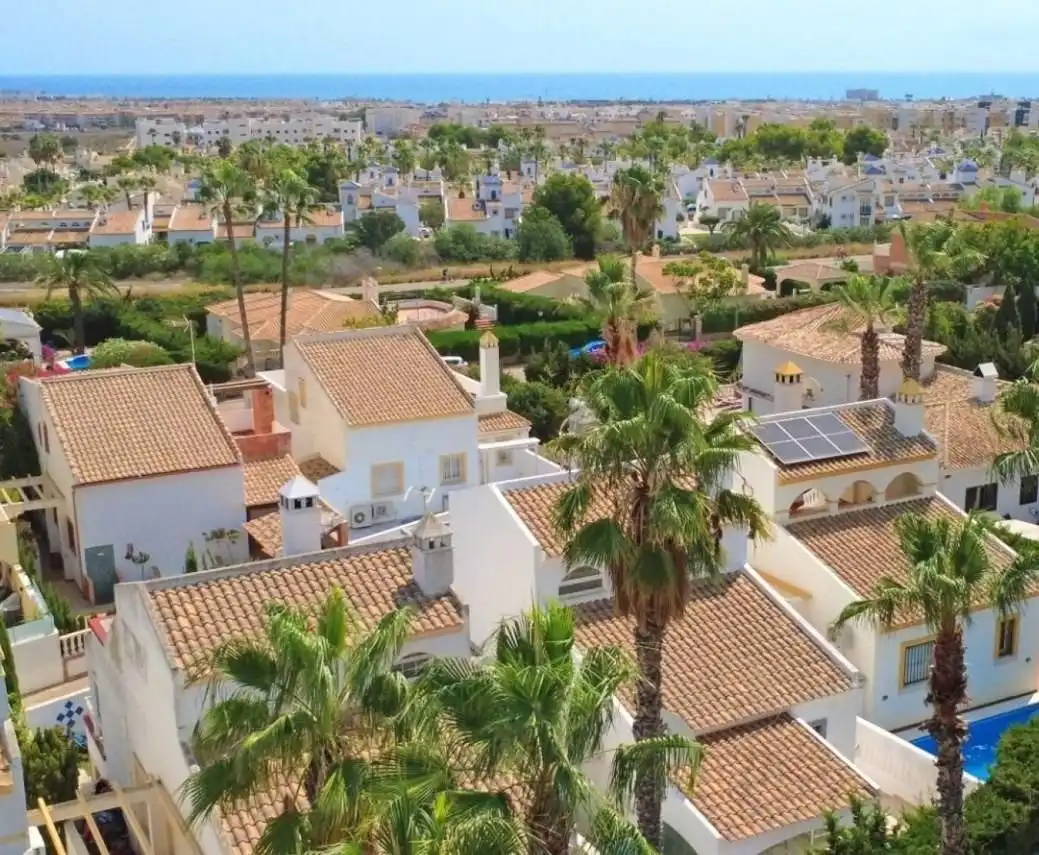 Chalet con terraza en venta en Avenida  Brisas, imagen 10