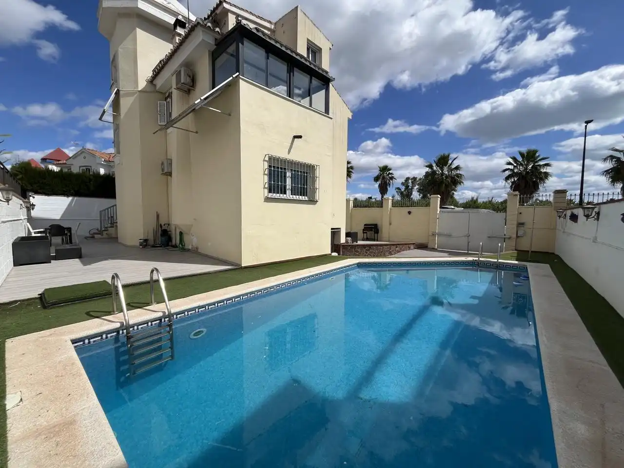 Piscina de Casa o chalet en venta en Torremolinos con Jardín privado, Terraza y Piscina