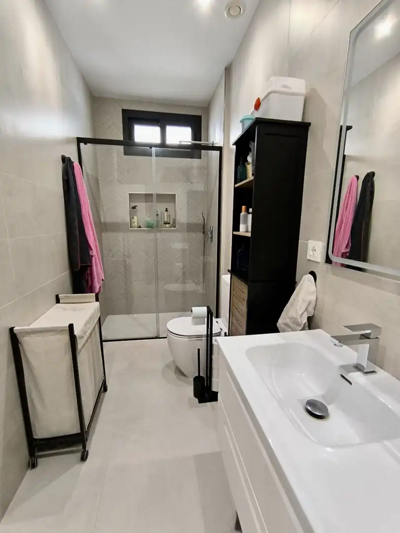 Baño de Casa o chalet en venta en Umbrete con Aire acondicionado, Parquet y Trastero