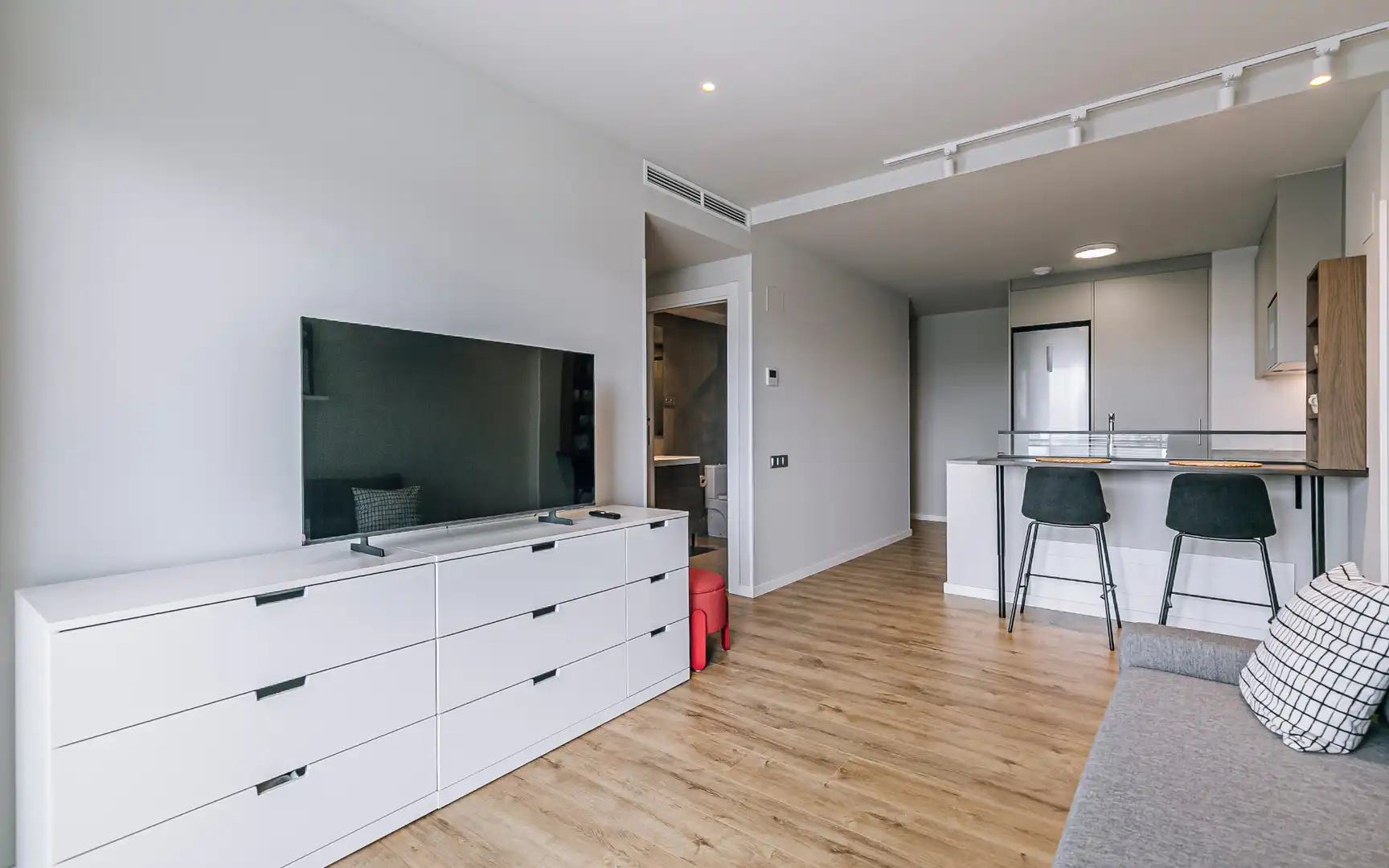 Sala de estar de Piso en venta en L'Hospitalet de Llobregat con Aire acondicionado, Calefacción y Trastero