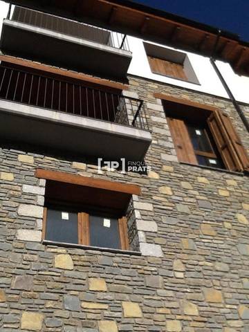 Edificio en Venta en Castell de Tort en El Pont de Suert