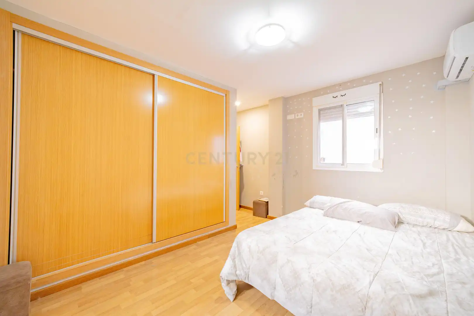 Bedroom of Apartments for sale in La Pobla Llarga  with Air Conditioner, Oven and Balcony
