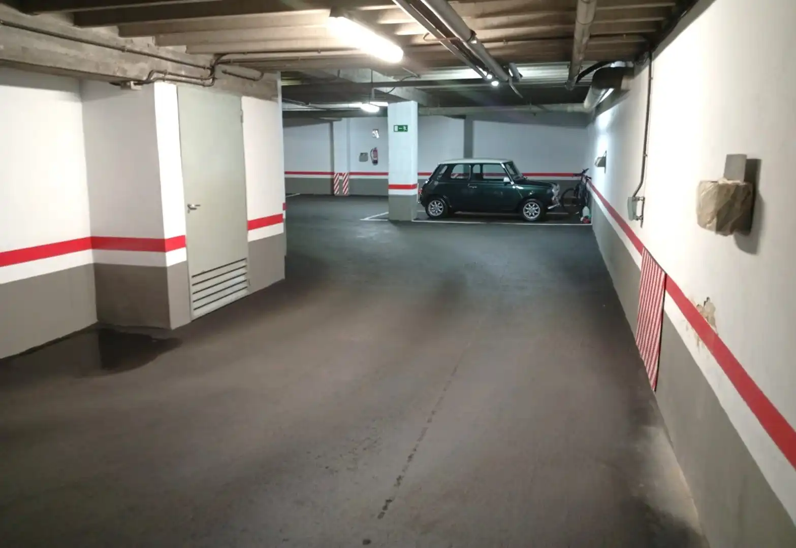 Parkplatz von Garage zum Verkauf in Oviedo 