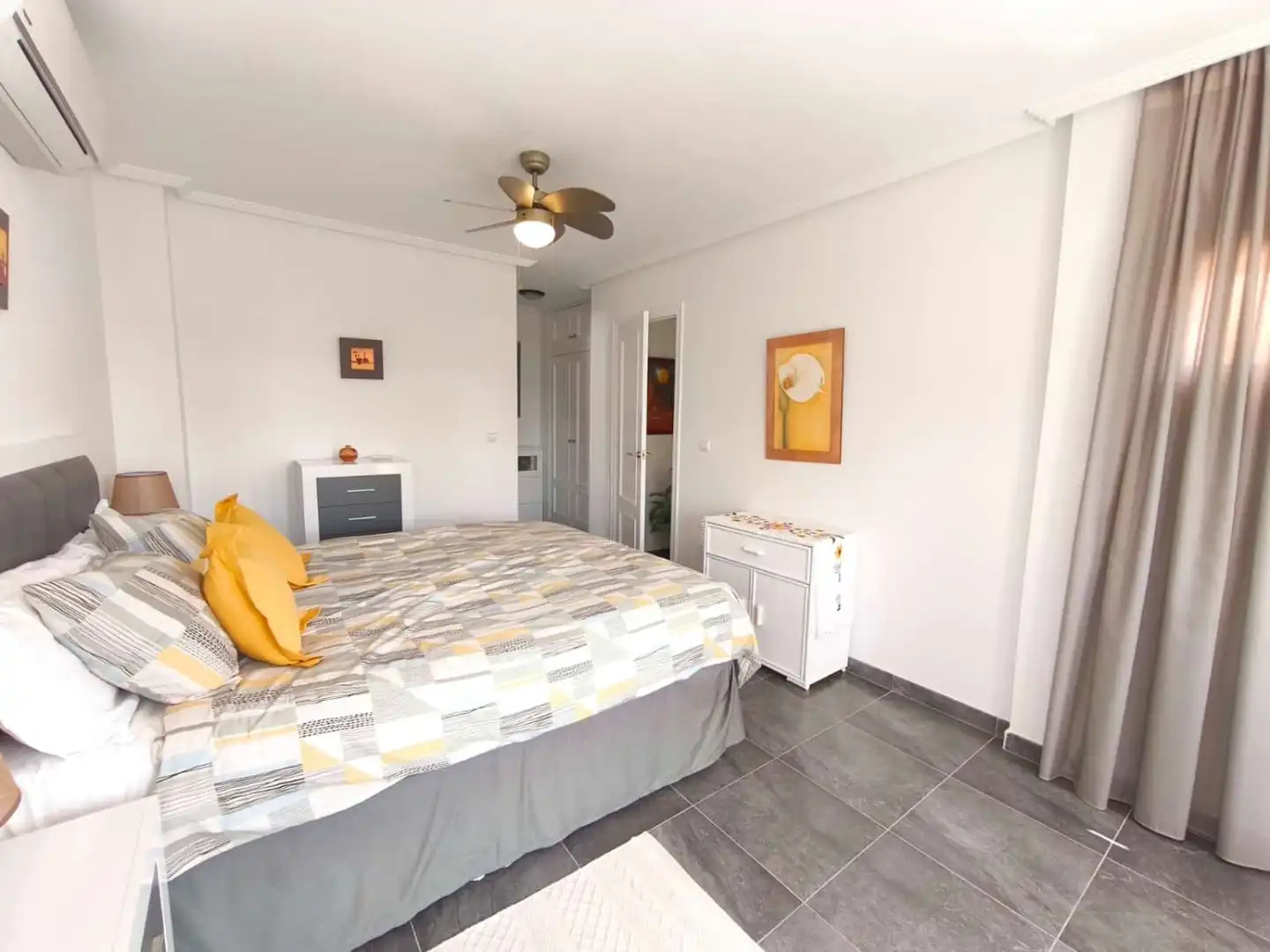 Schlafzimmer von Wohnungen zum Verkauf in Orihuela mit Klimaanlage, Heizung und Schwimmbad