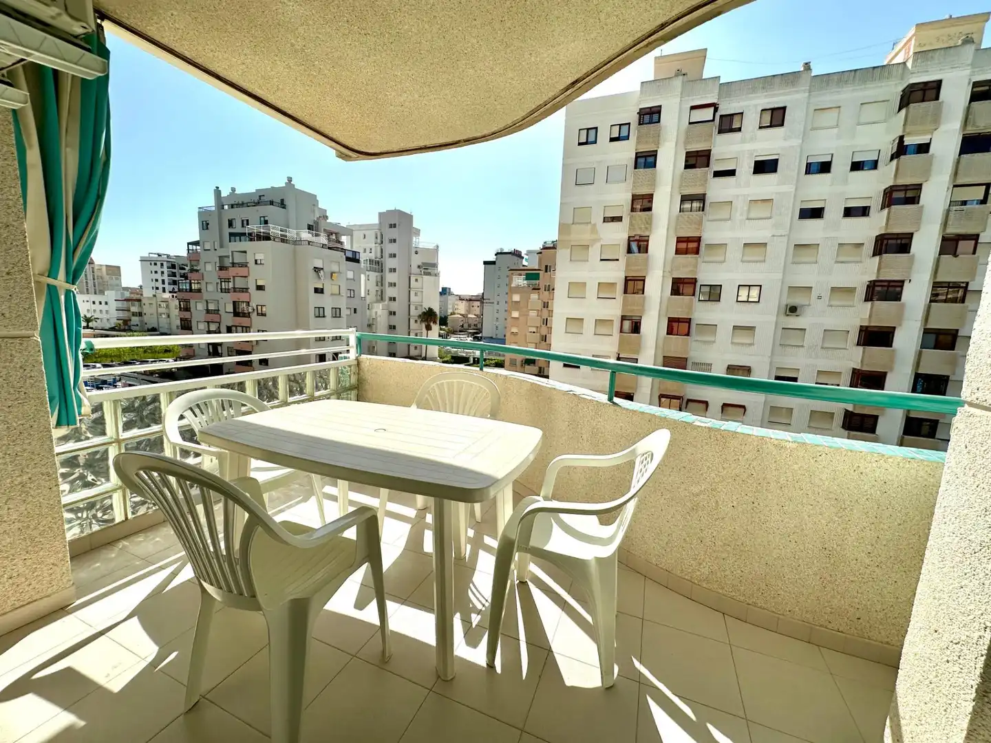 Appartement compact avec terrasse à louer à Playa de Gandia, imagen 3