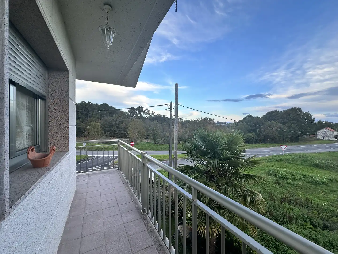 Vista exterior de Casa o chalet en venta en O Carballiño   con Calefacción, Jardín privado y Parquet