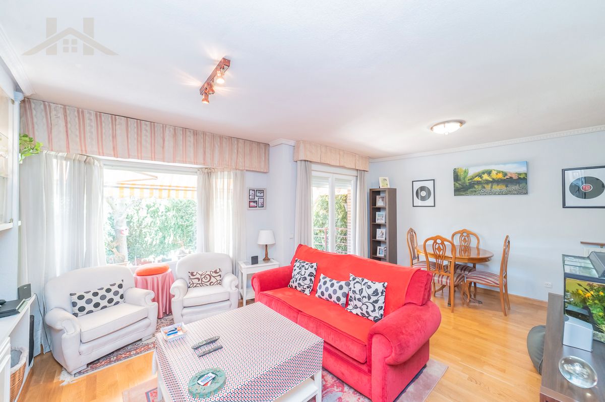 Living room of Single-family semi-detached for sale in Collado Villalba  with Air Conditioner, Heating and Terrace