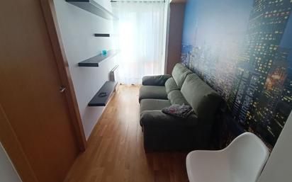 Living room of Flat for sale in Durango  with Heating, Furnished and Balcony