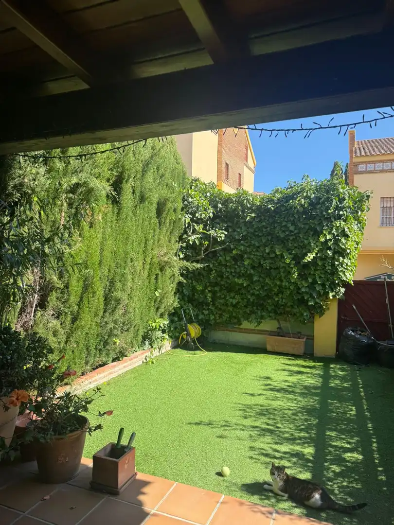 Garden of Detached homes for sale in Cotomar