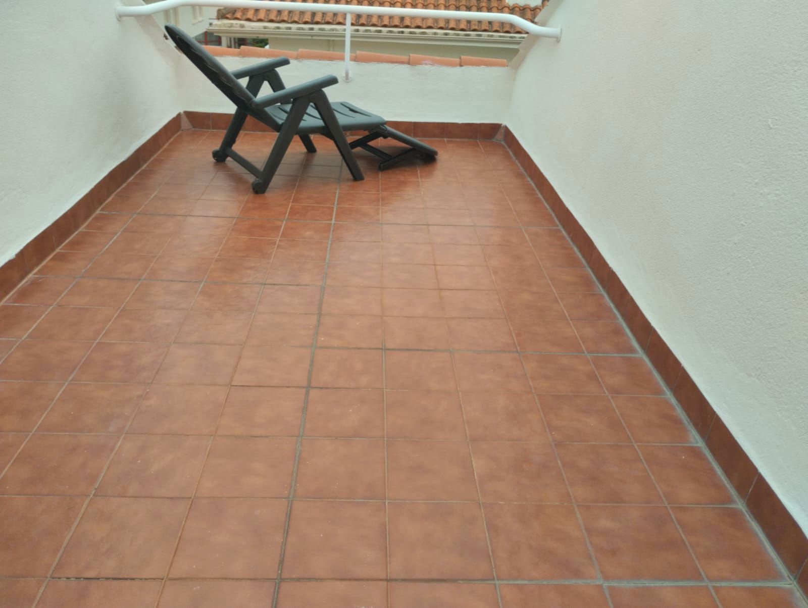 Terrassa de Casa adosada en venda en Laredo amb Calefacció, Jardí privat i Terrassa