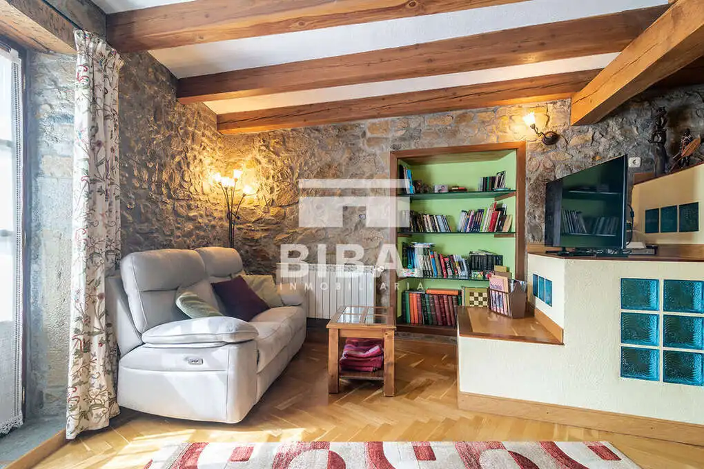 Sala de estar de Casa o chalet en venta en Eskoriatza con Calefacción y Terraza