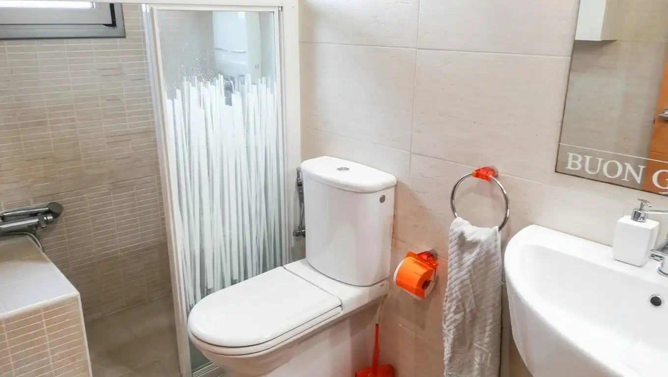 Baño de Piso en venta en El Vendrell con Aire acondicionado, Calefacción y Terraza