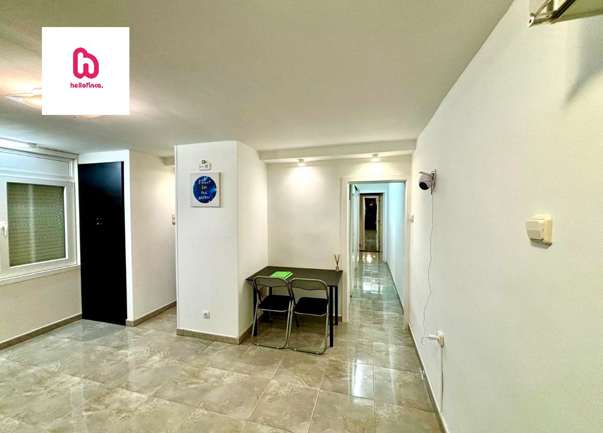 Flat for sale in  Barcelona Capital  with Air Conditioner, Heating and Furnished