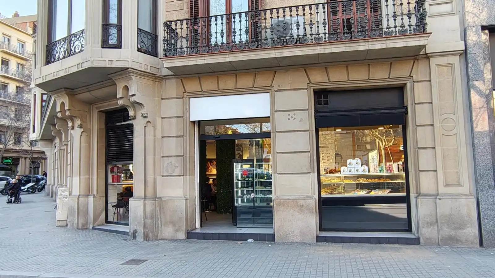 Local en traspaso en Barcelona con Aire acondicionado, Terraza y Amueblado