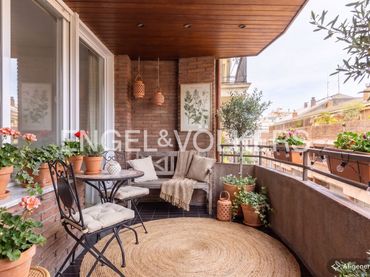 Wohnung mit Balkon zum Verkauf in Sarrià - Sant Gervasi