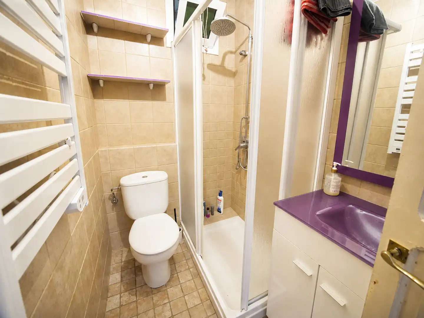 Bathroom of Flat for sale in Cudillero  with Heating, Private garden and Parquet flooring