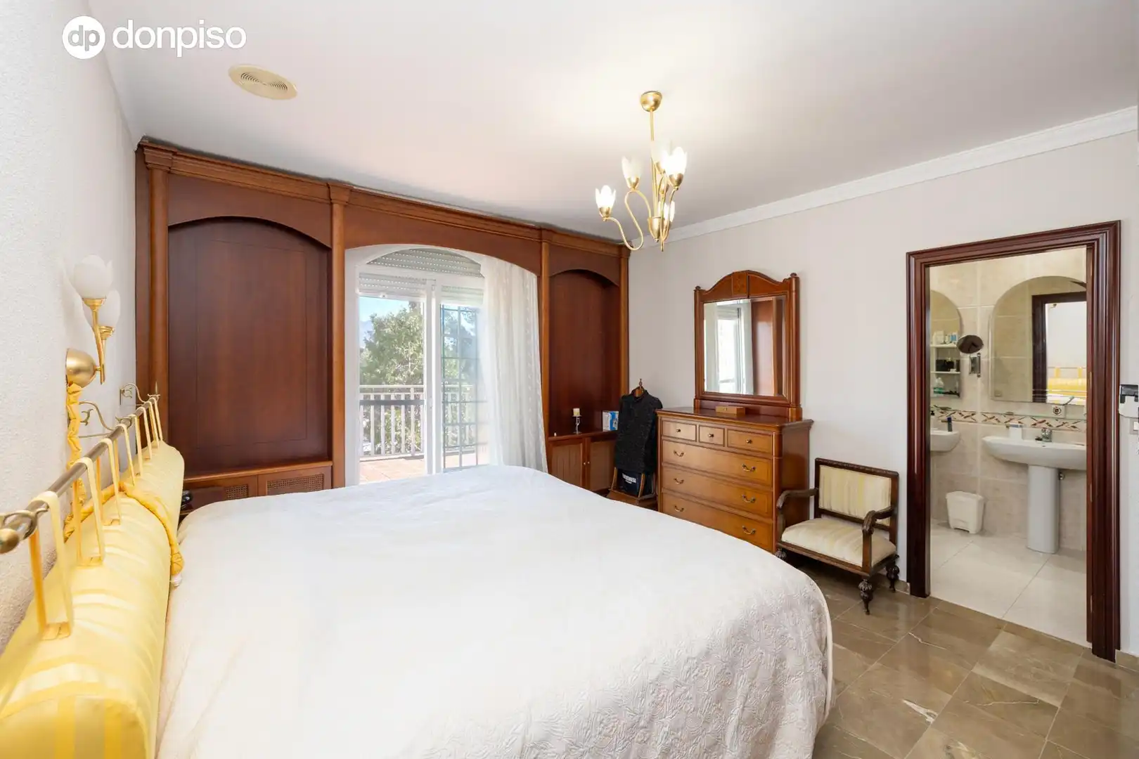 Habitación de Casa o chalet en venta en Atarfe con Calefacción, Jardín privado y Terraza