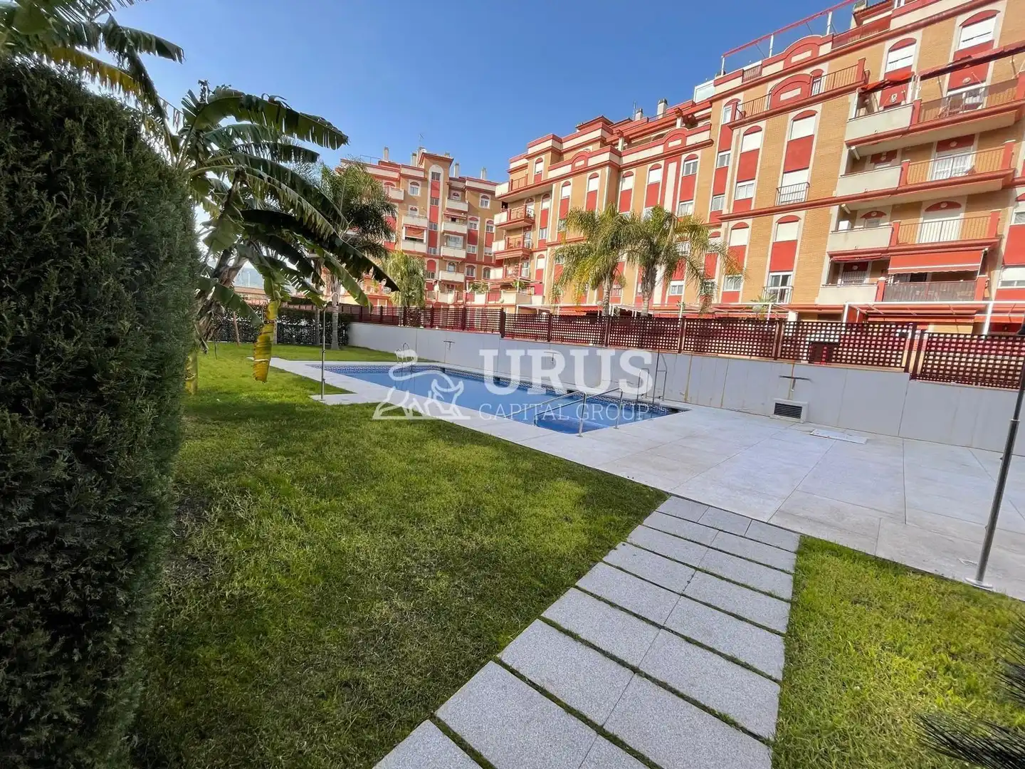 Vista exterior de Pis en venda en Córdoba amb Aire condicionat, Traster i Piscina comunitària