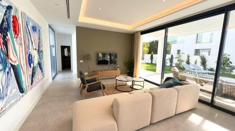 Exclusiva villa contemporánea en venta en la Costa del Sol ubicación privilegiada cerca de Marbella, imatge 3