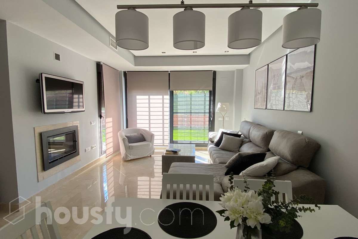 House or chalet for rent in Calle Irlanda, Puertas del sur - Guadabajaque