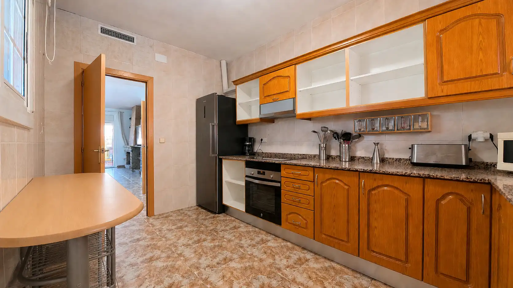 Cocina de Casa o chalet en venta en Cunit con Aire acondicionado, Calefacción y Jardín privado