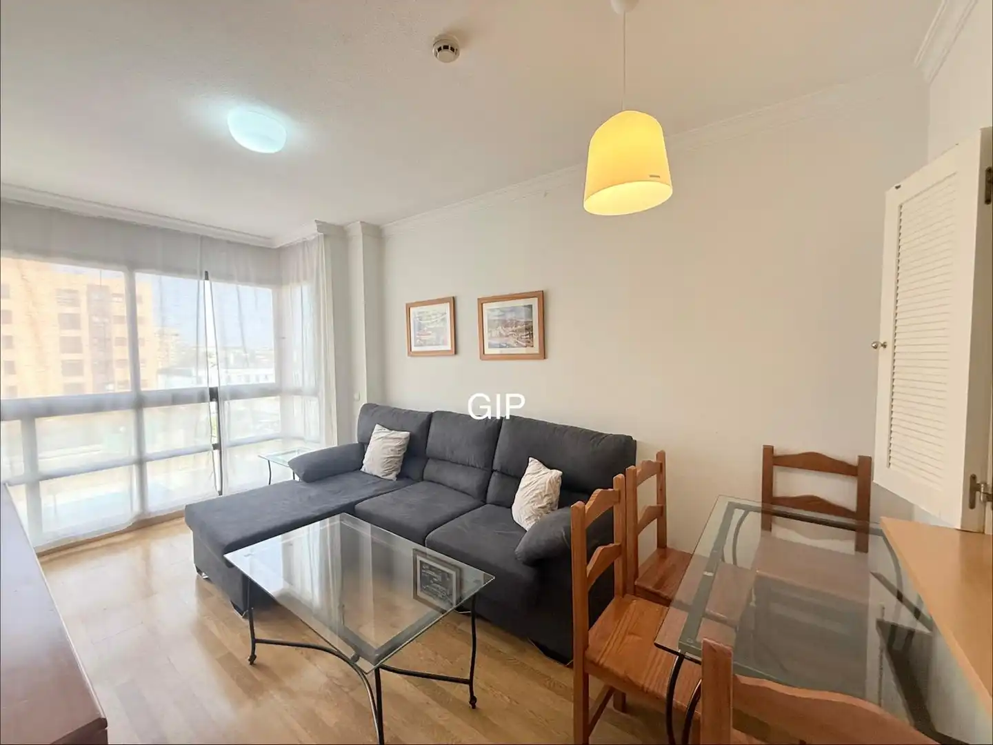 Living room of Apartments for rent in  Madrid Capital  with Air Conditioner, Heating and Parquet flooring