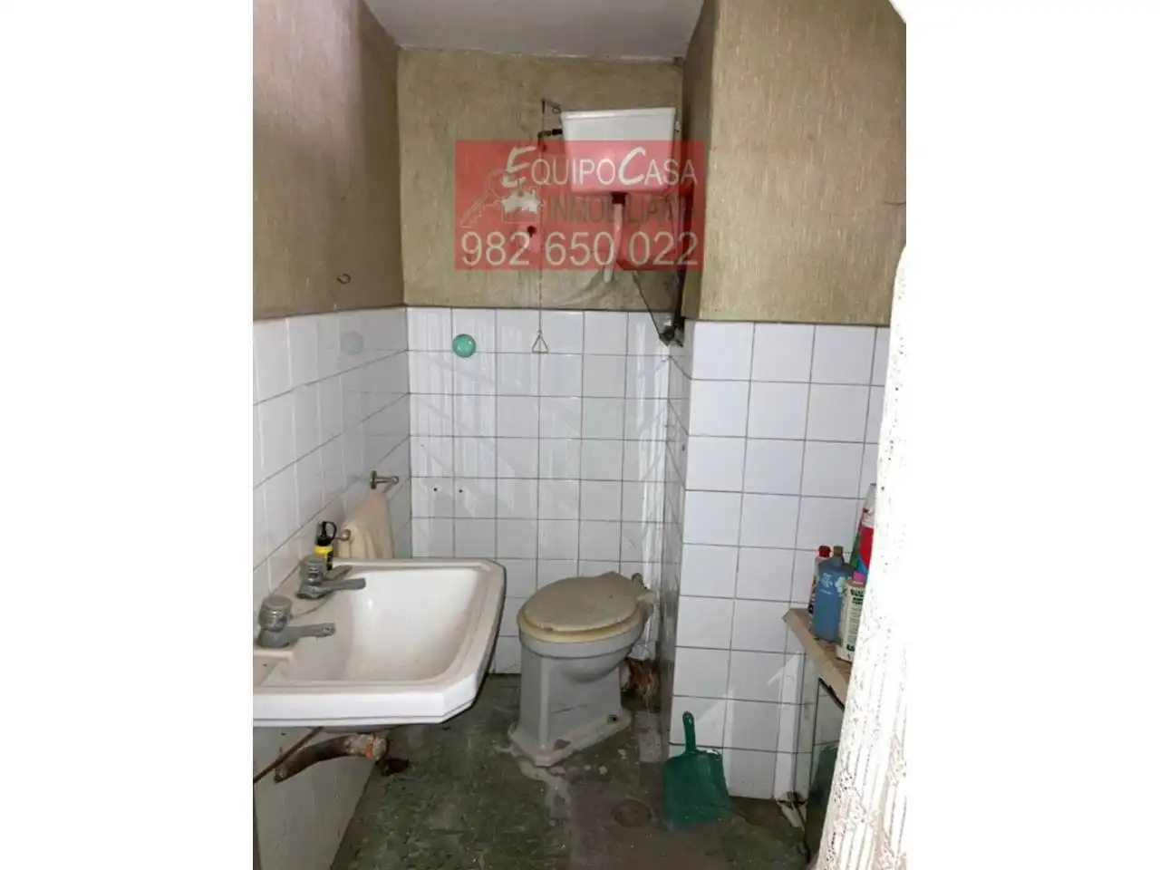 Baño de Casa adosada en venta en Lugo con Terraza, Amueblado y Alarma