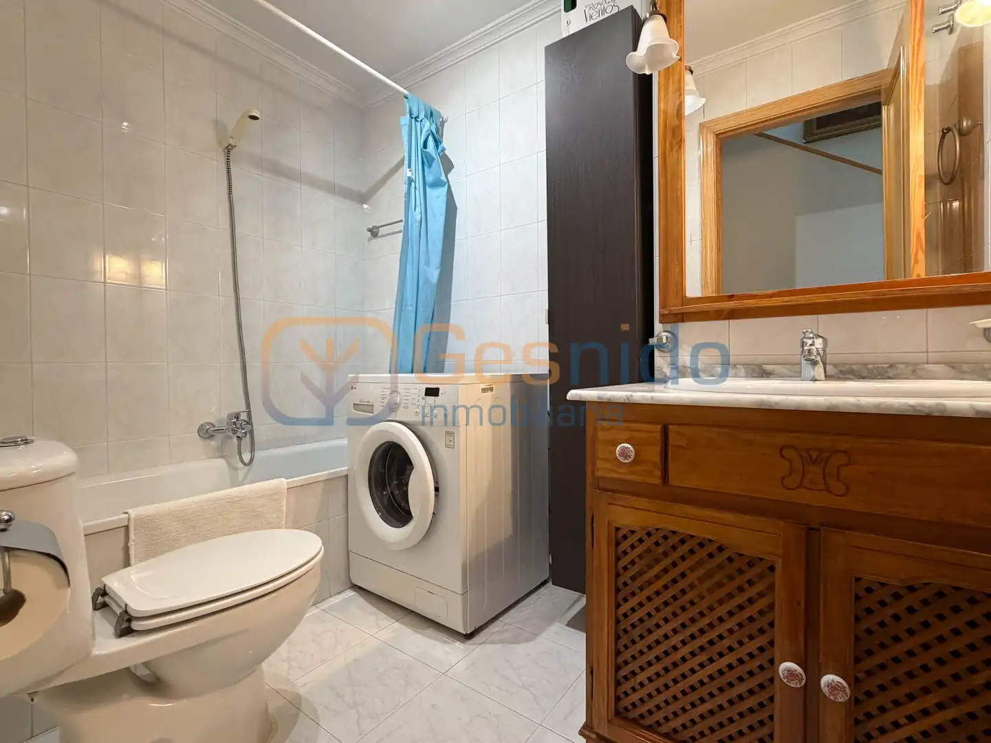 Bany de Casa o xalet en venda en El Espinar amb Calefacció, Jardí privat i Terrassa