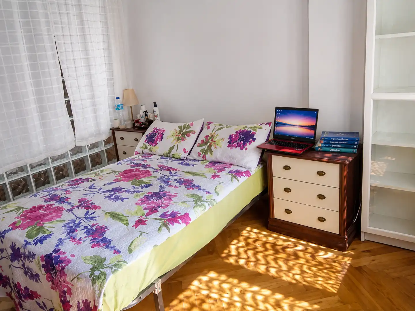 Bedroom of Flat for rent in Santander  with Furnished and Oven