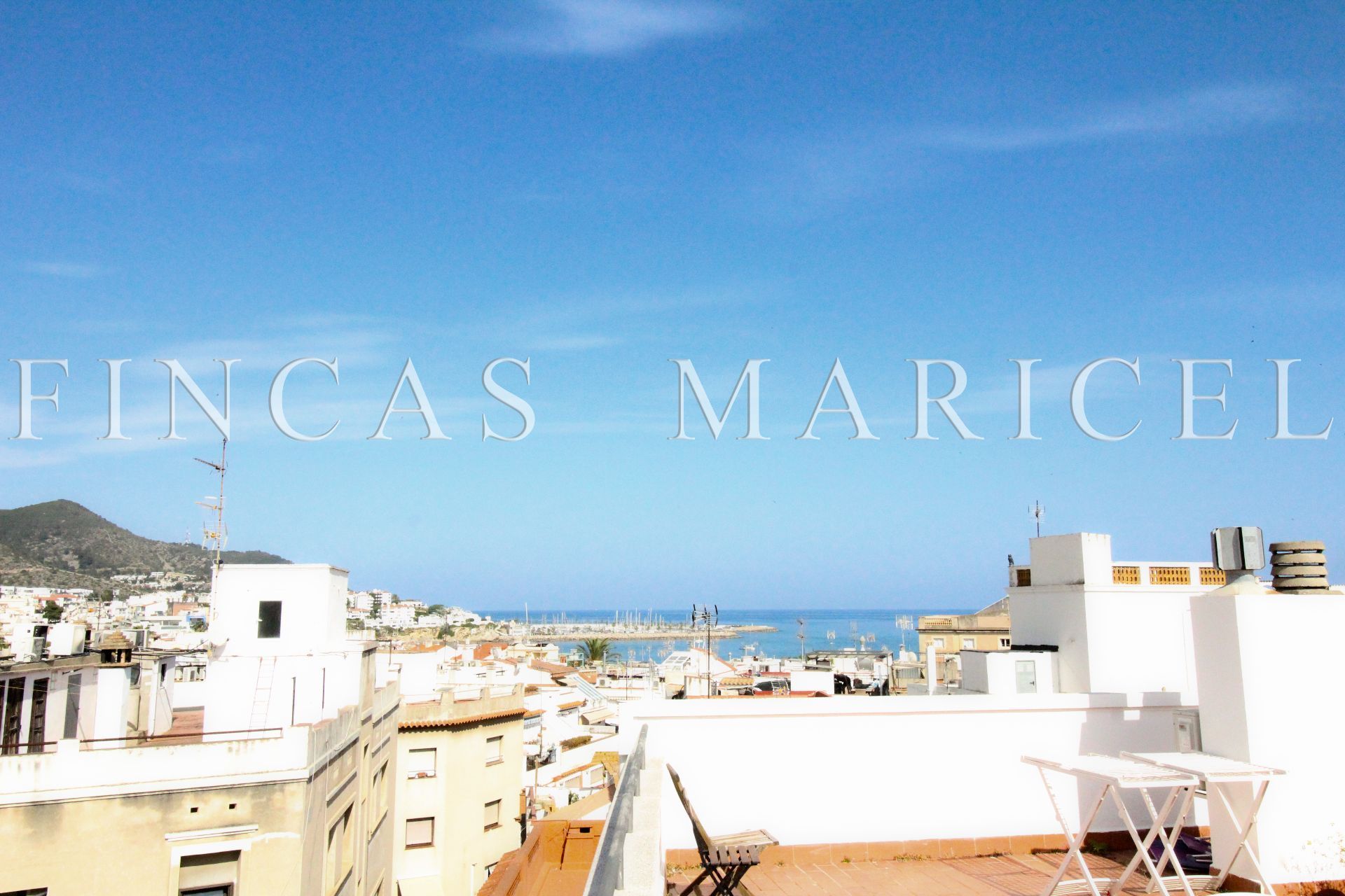 Exterior view of Attic for sale in Sitges  with Air Conditioner, Heating and Terrace