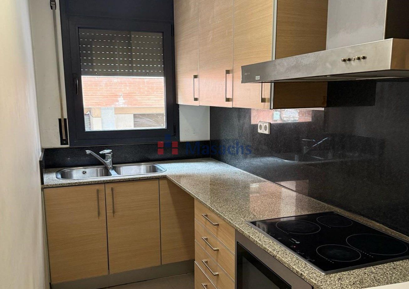 Flat for sale in Guillem de Muntanyans, Segle XX, Sud, Terrassa