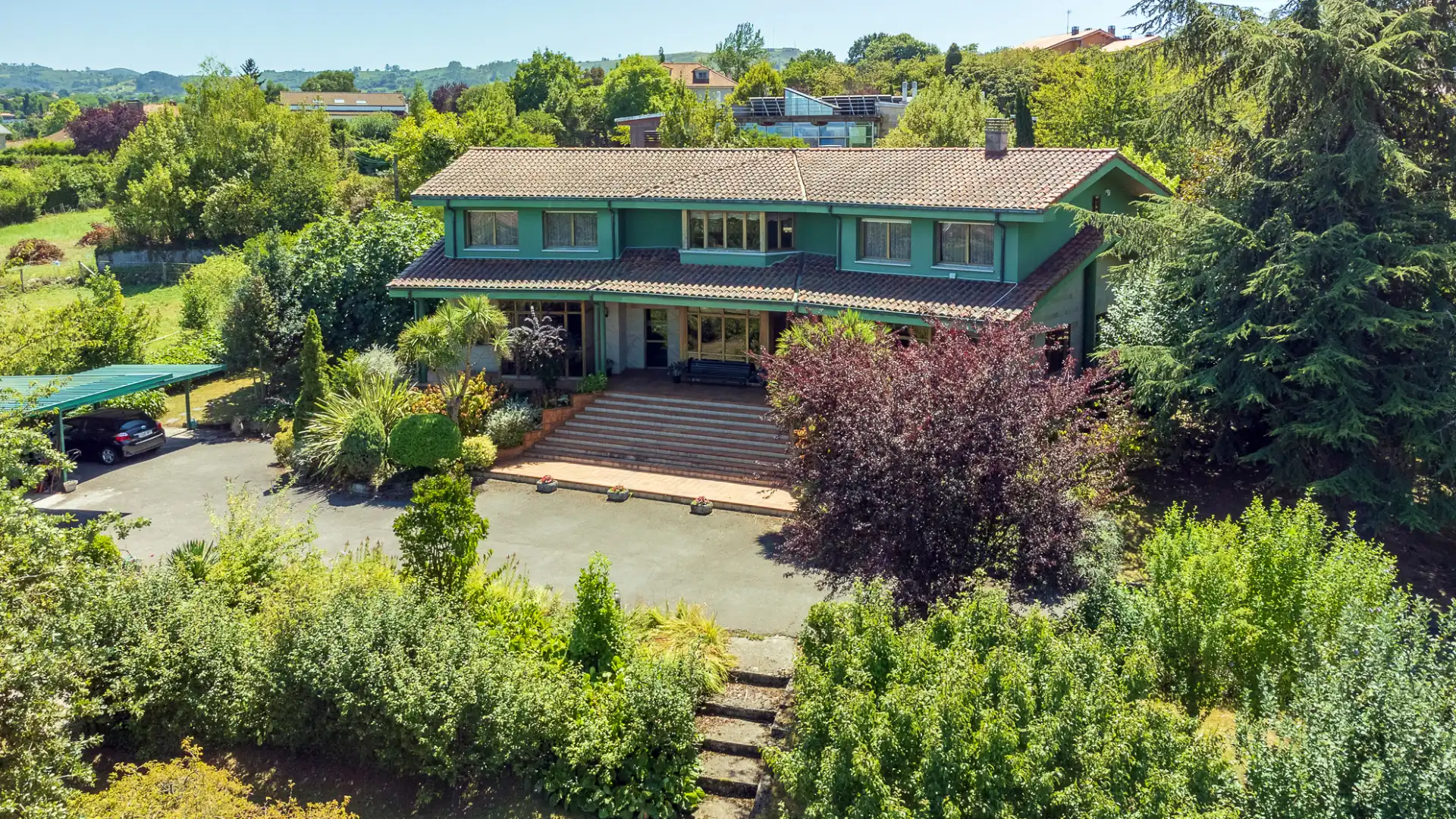Vista exterior de Casa o chalet en venta en Oviedo  con Calefacción, Jardín privado y Parquet