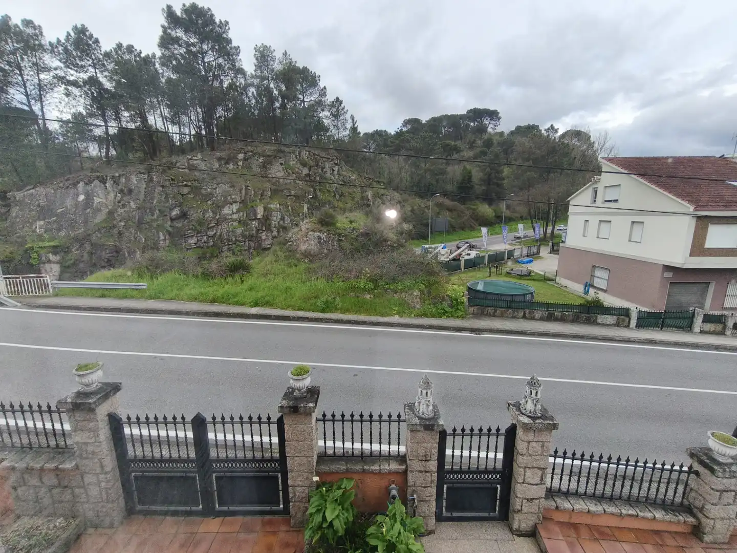 Exterior view of Houses for sale in Ourense Capital   with Heating, Private garden and Parquet flooring