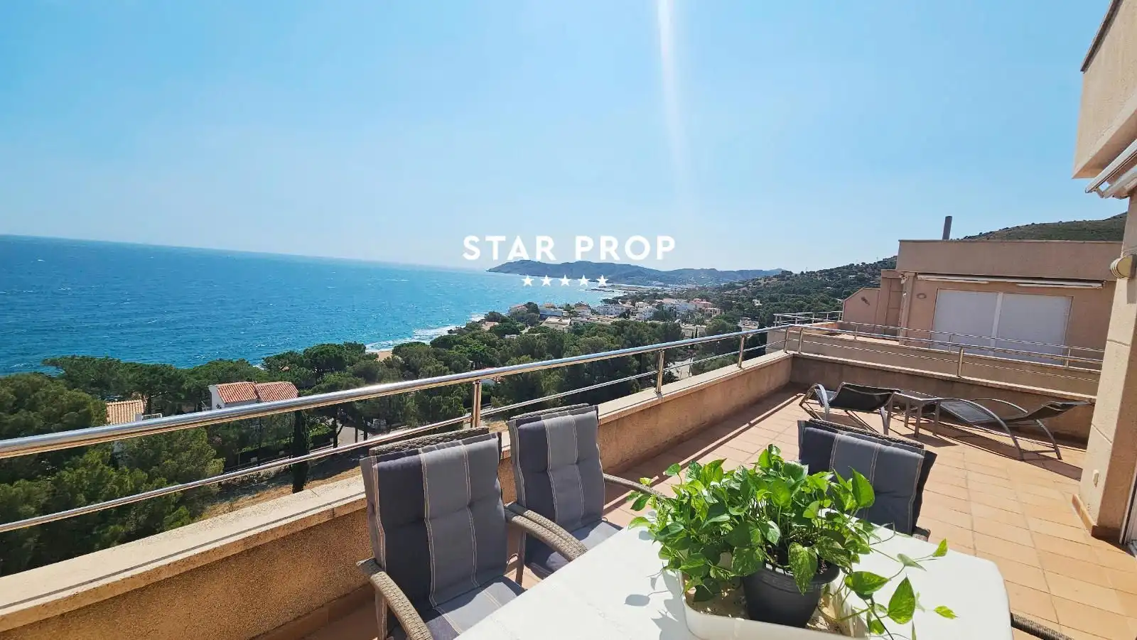 Terrasse von Dachboden zum Verkauf in Llançà mit Klimaanlage, Heizung und Terrasse