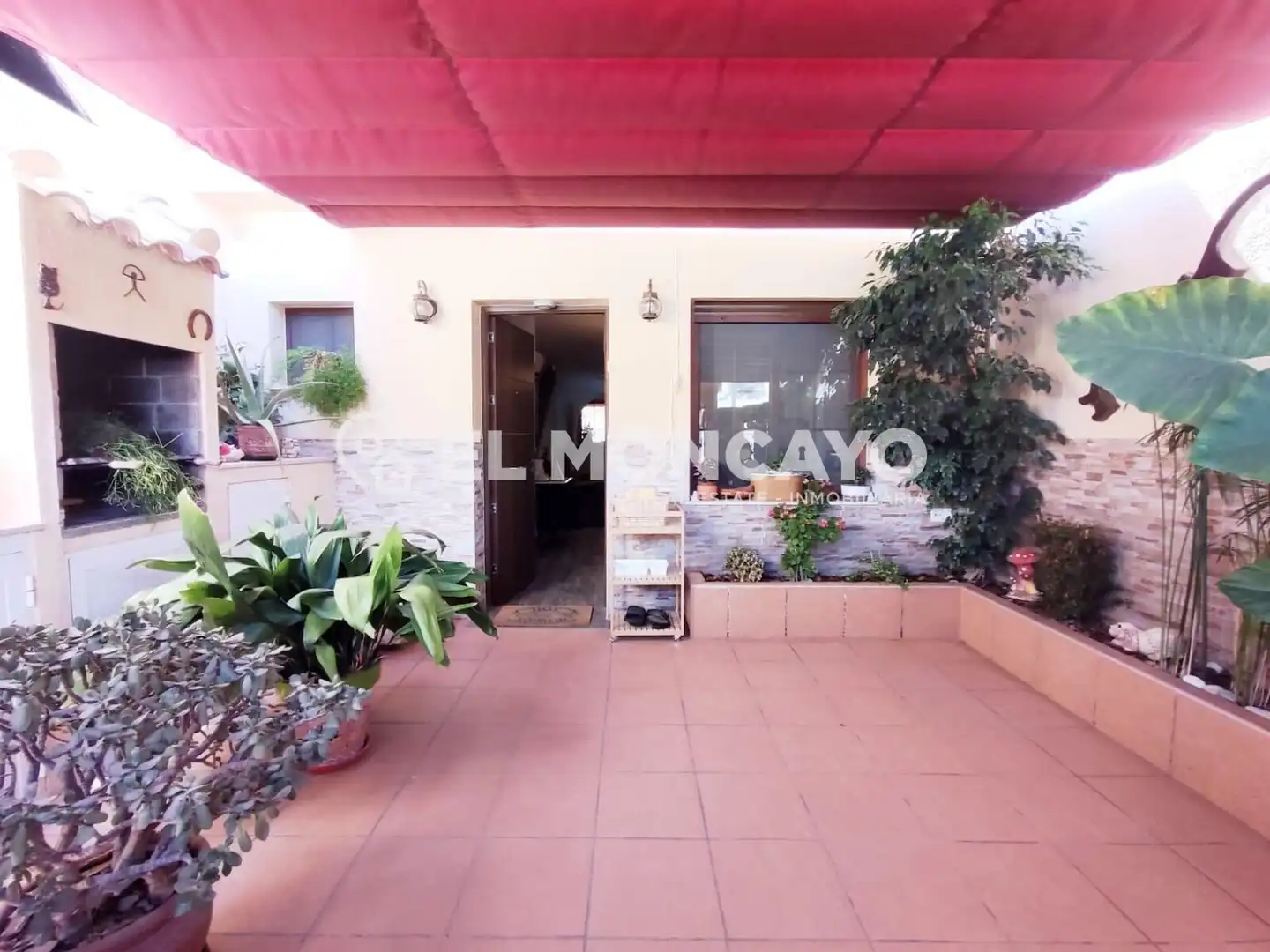 Casa adosada en venda en Torrevieja amb Aire condicionat, Calefacció i Jardí privat