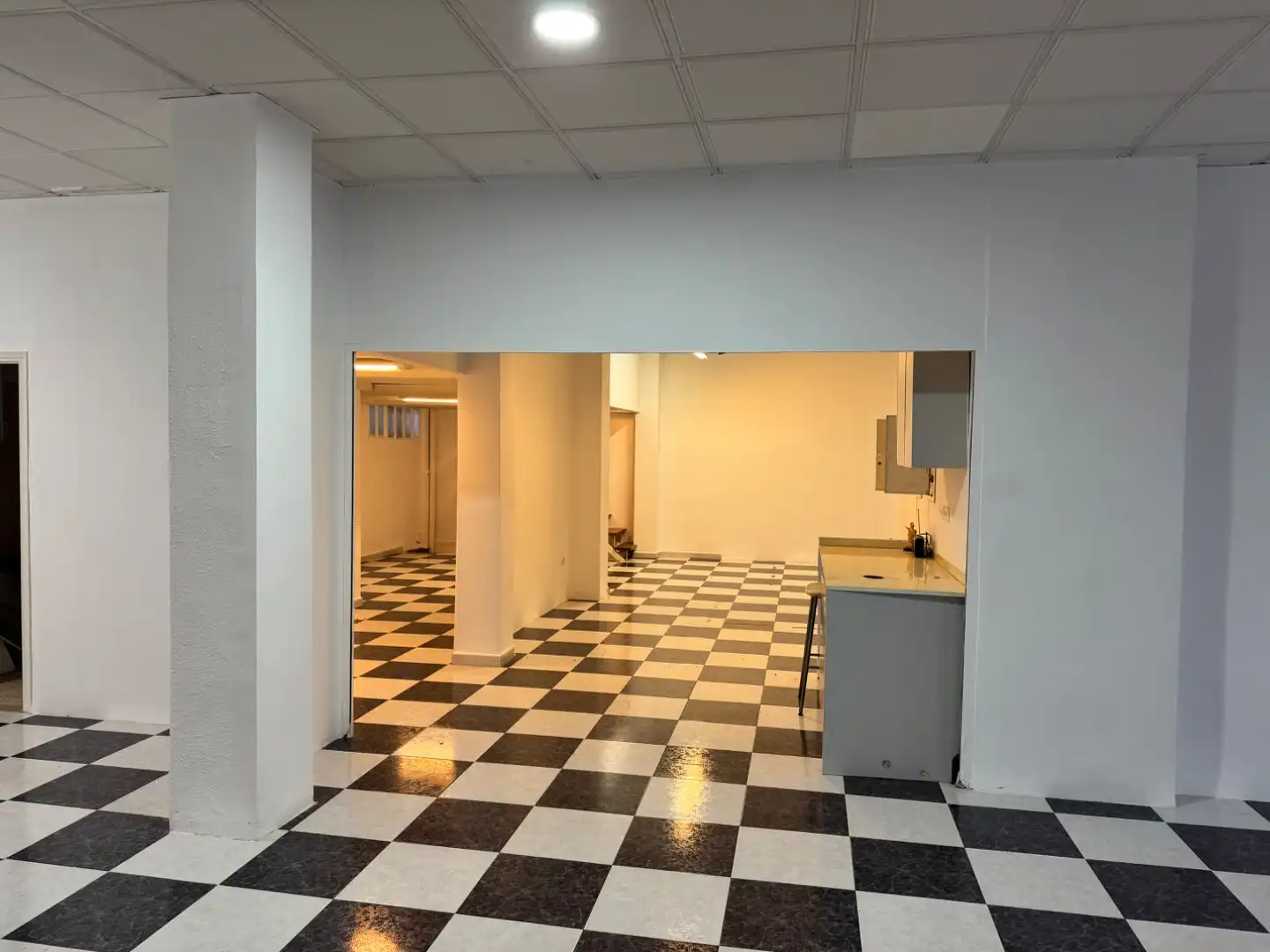 Local comercial de lloguer a Passeig del Comtat 49, imagen 4