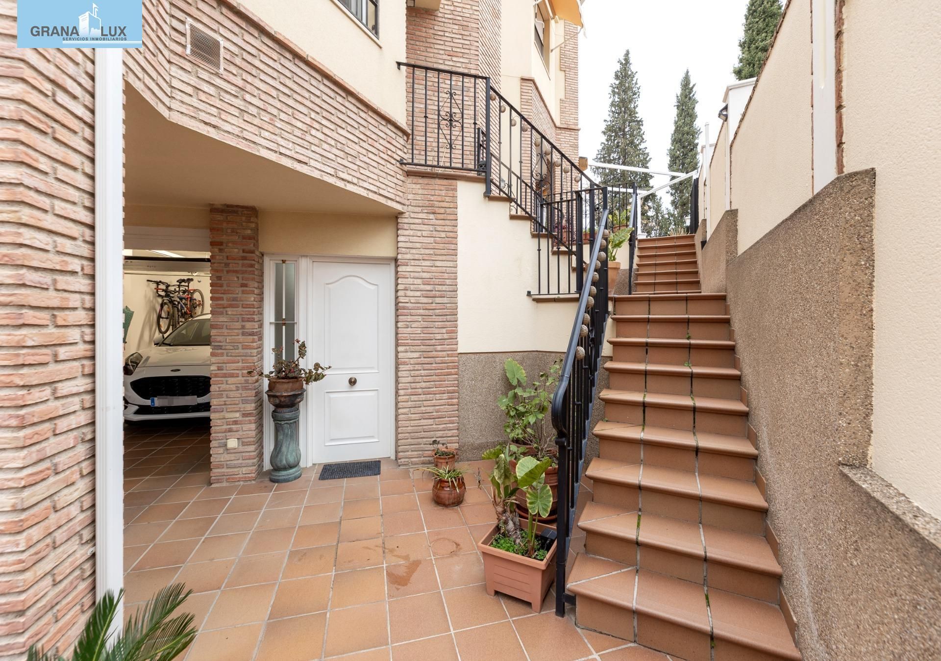 House or chalet for sale in La Zubia