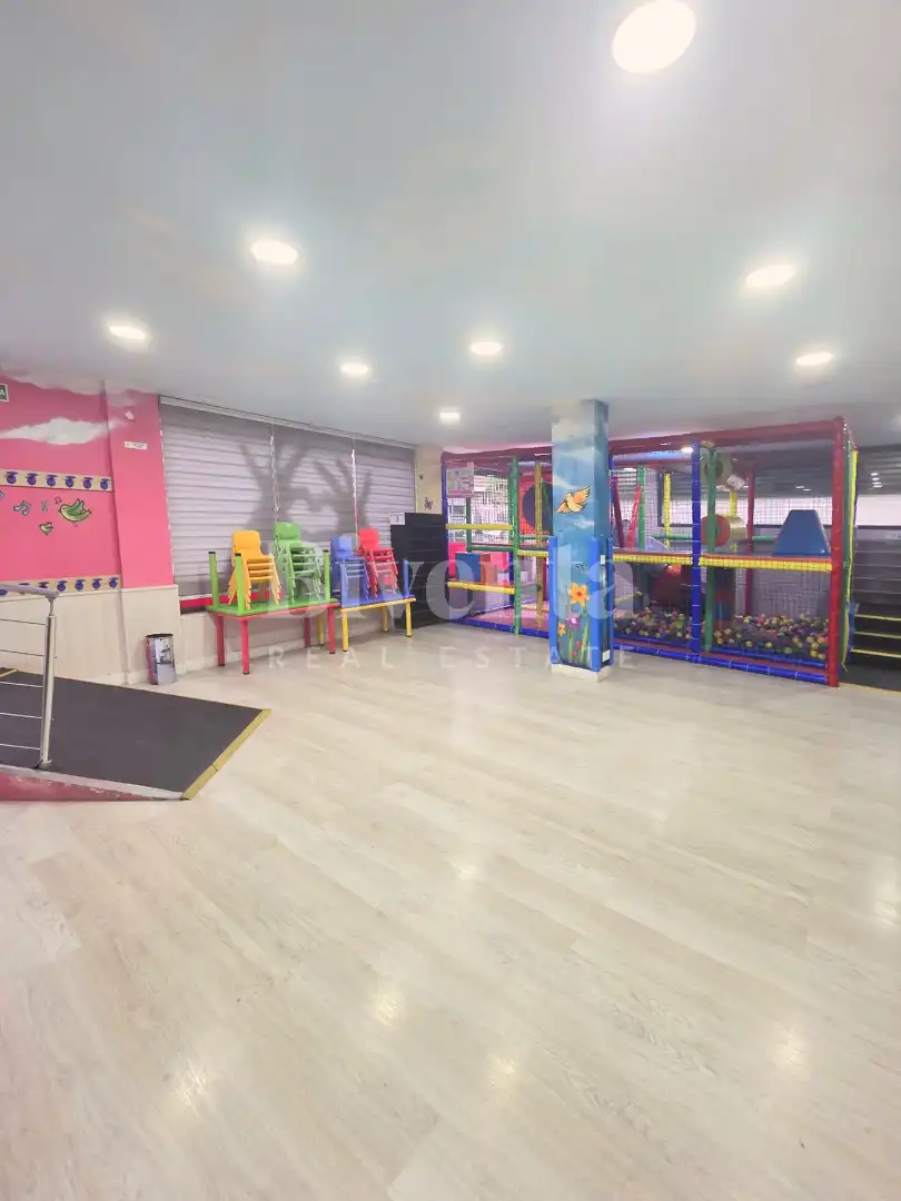 Business premises for sale in Eixample, imagen 26