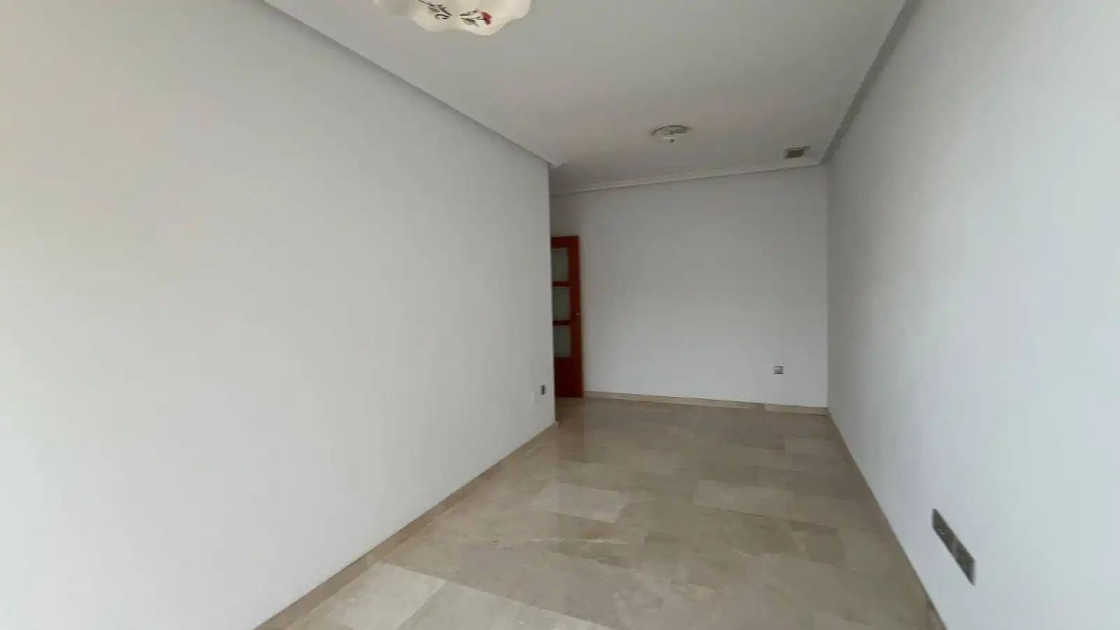 Piso en venta en Elche / Elx con Balcón